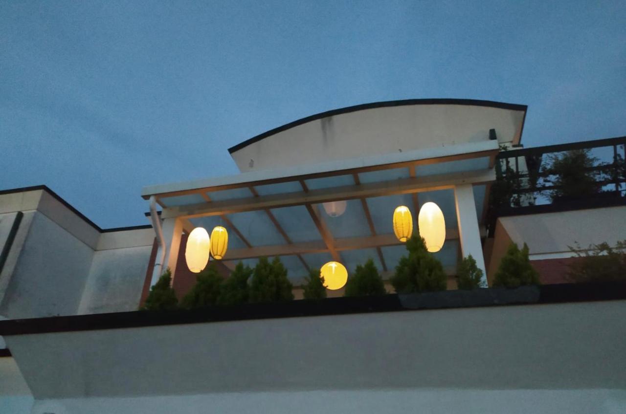 Near Como, Charming Apartment With Fireplace 格兰达泰 外观 照片