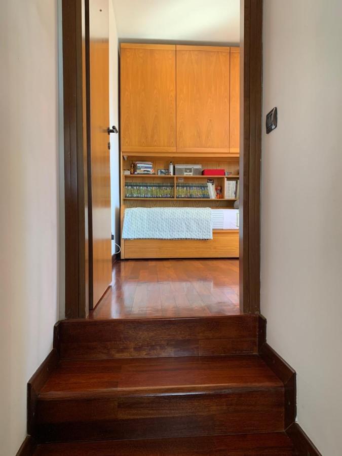 Near Como, Charming Apartment With Fireplace 格兰达泰 外观 照片